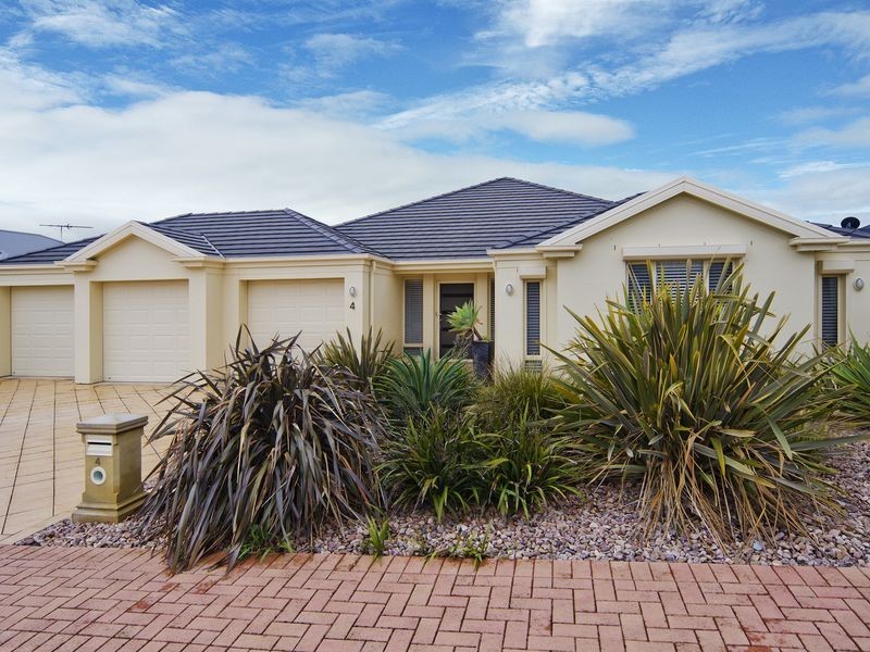4 Henley Circuit, Seaford Rise SA 5169