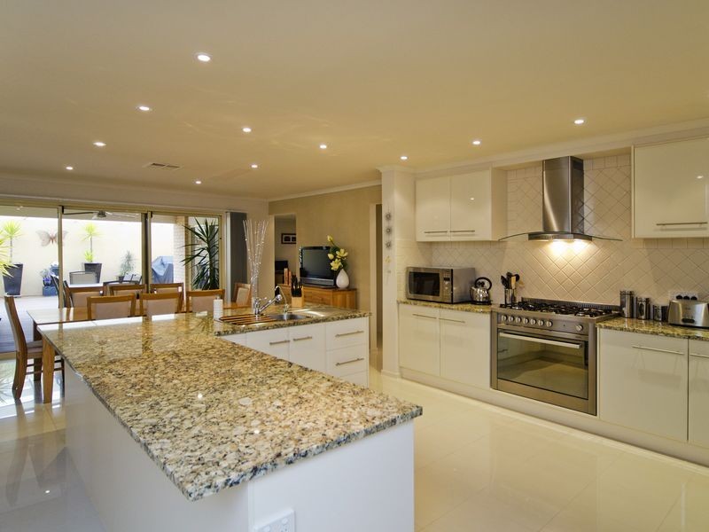 4 Henley Circuit, Seaford Rise SA 5169