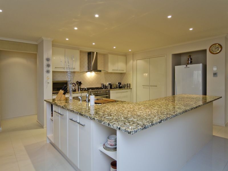 4 Henley Circuit, Seaford Rise SA 5169