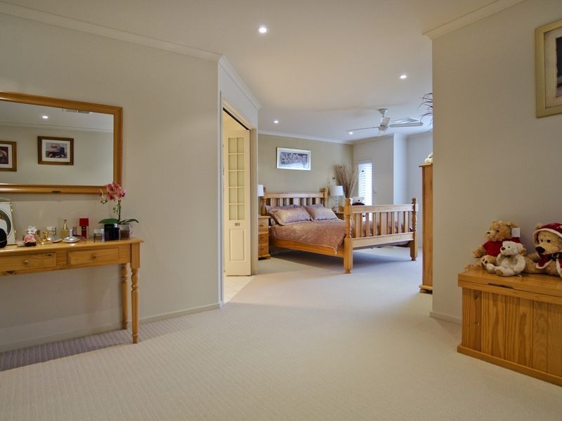 4 Henley Circuit, Seaford Rise SA 5169