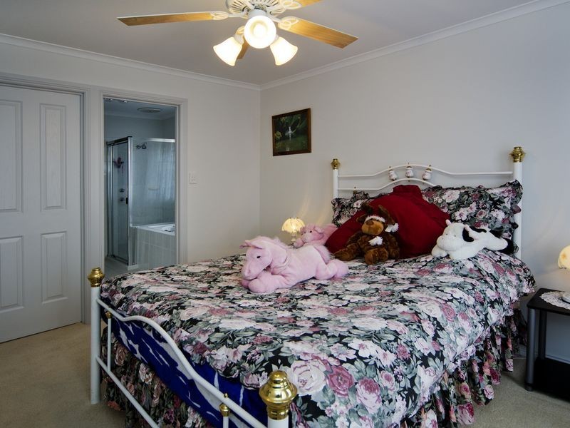 32 Emerald Boulevard, Aldinga Beach SA 5173