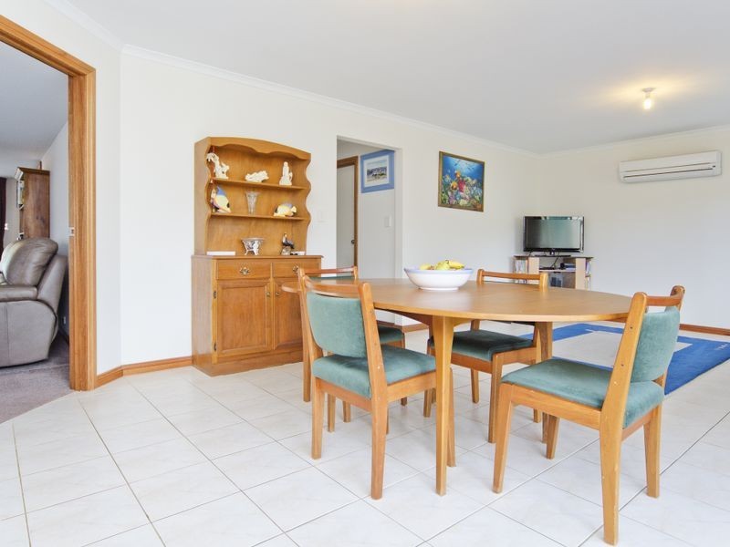 16 Boomerang Avenue, Aldinga Beach SA 5173