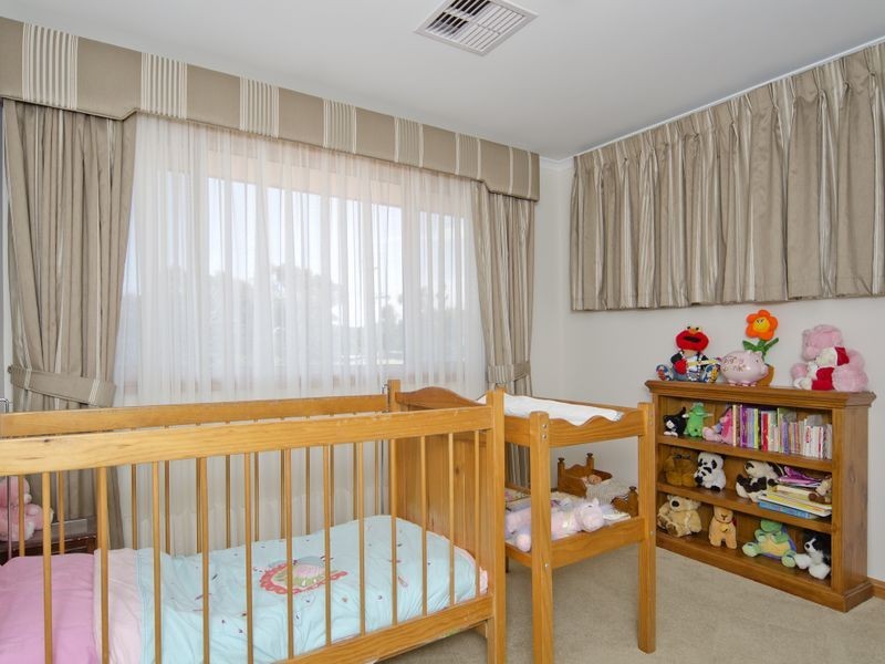 16 Boomerang Avenue, Aldinga Beach SA 5173