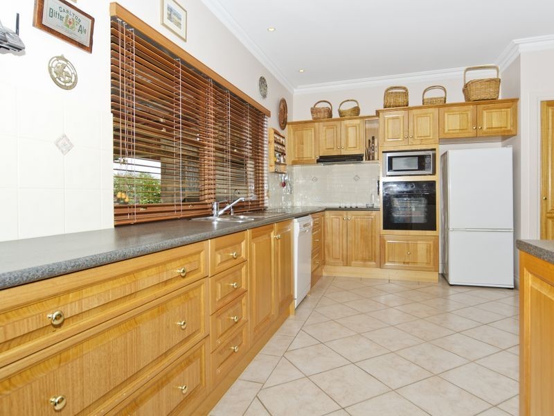 12 Vine Street, Mclaren Vale SA 5171