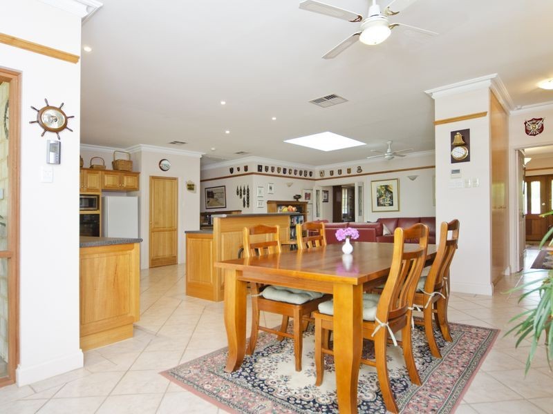 12 Vine Street, Mclaren Vale SA 5171