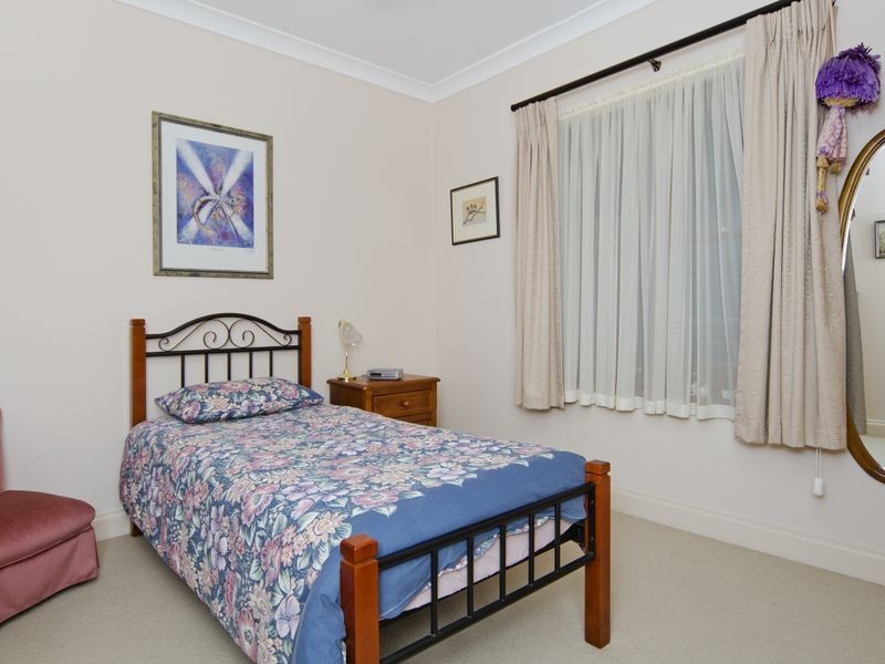 12 Vine Street, Mclaren Vale SA 5171