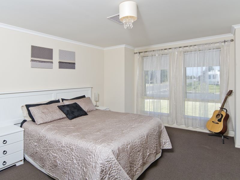 1 Flotilla Street, Seaford SA 5169