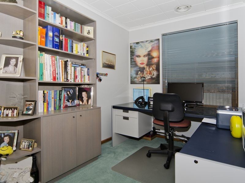 7 Burke Street, Hackham SA 5163