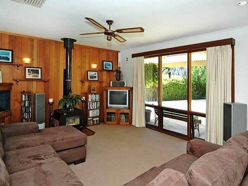 6 McBurney Crescent, Aldinga Beach SA 5173