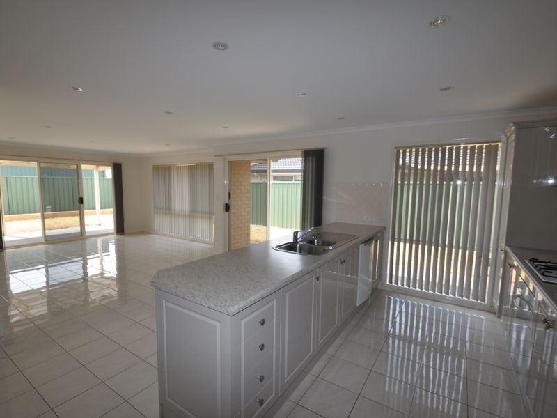 25 Jade Loop, Aldinga Beach SA 5173