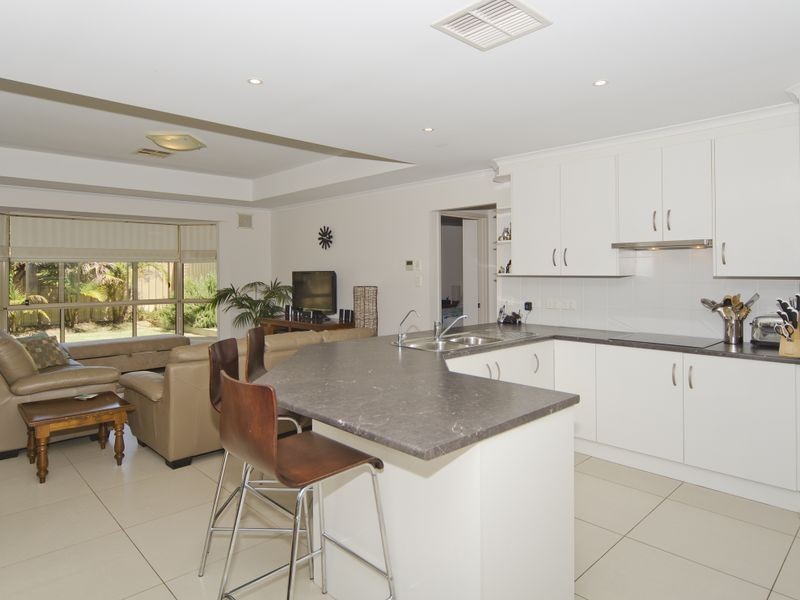 51 Nicholl Avenue, Aldinga Beach SA 5173