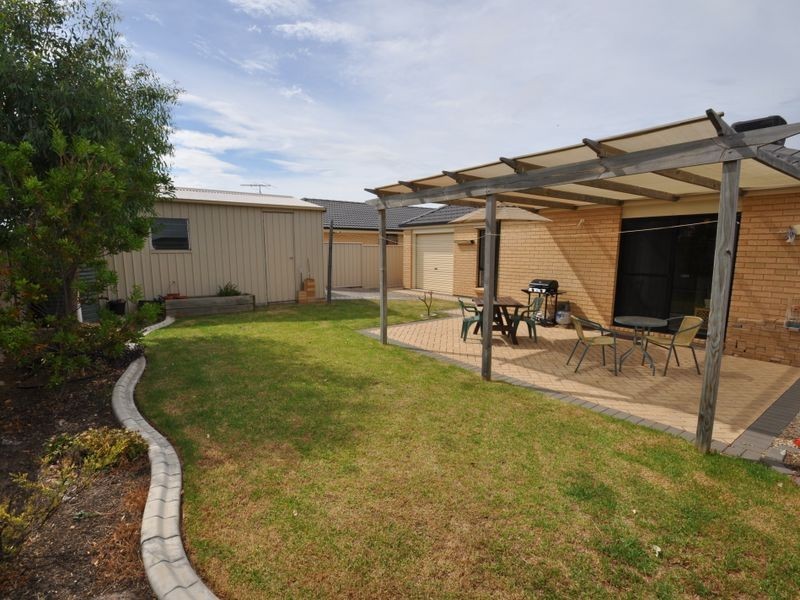 5 Blue Bay Avenue, Aldinga Beach SA 5173