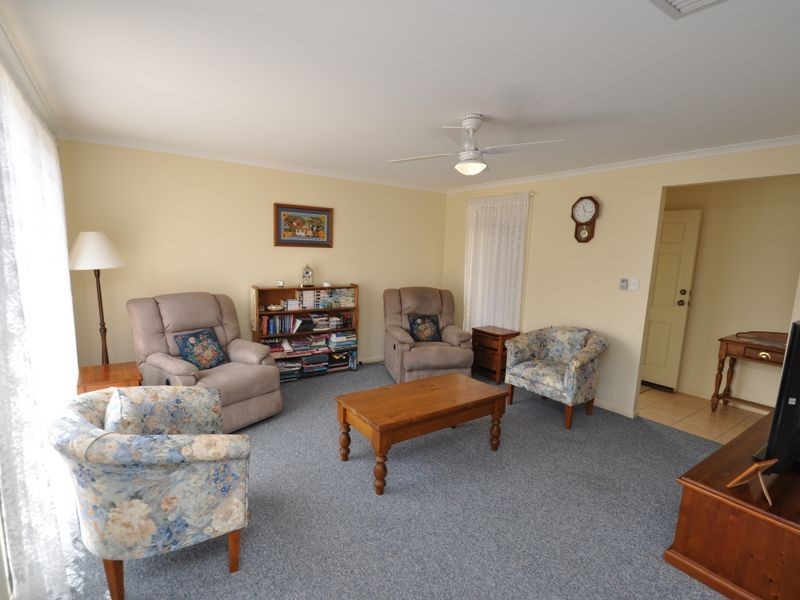 5 Blue Bay Avenue, Aldinga Beach SA 5173