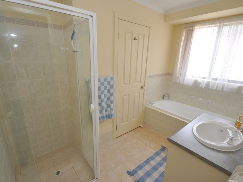 5 Blue Bay Avenue, Aldinga Beach SA 5173