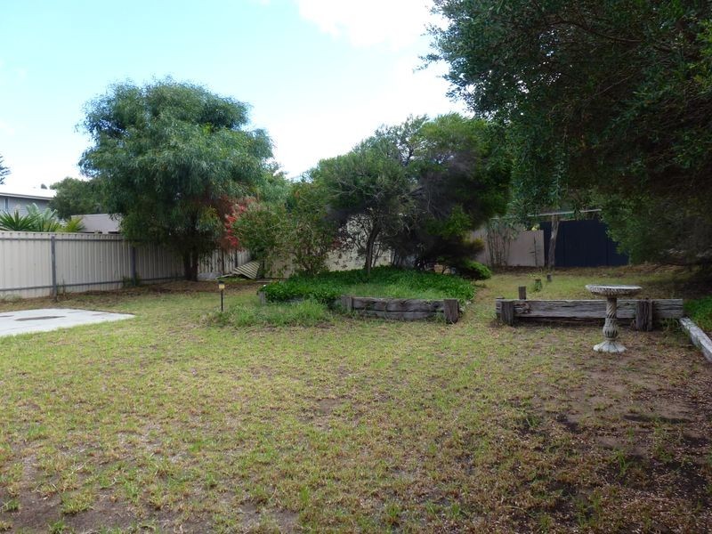 35 Fourth Avenue, Moana SA 5169