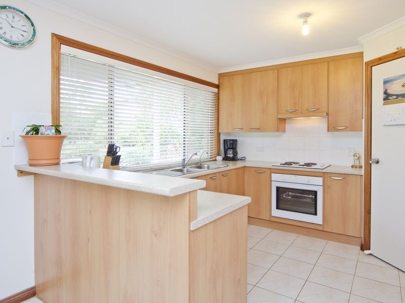 16 Boomerang Avenue, Aldinga Beach SA 5173