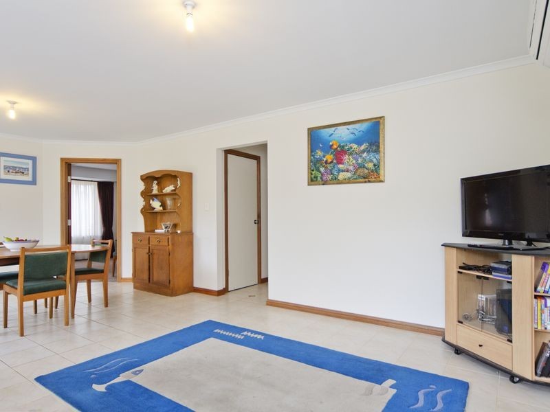 16 Boomerang Avenue, Aldinga Beach SA 5173