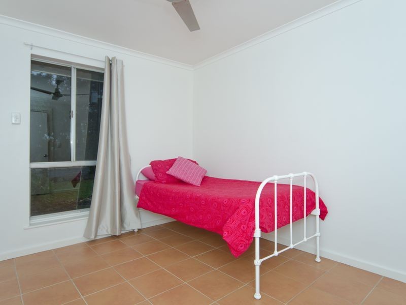 42 Caffrey Crescent, Port Willunga SA 5173