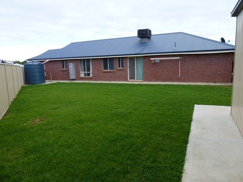 32 Seahaven Way, Aldinga Beach SA 5173