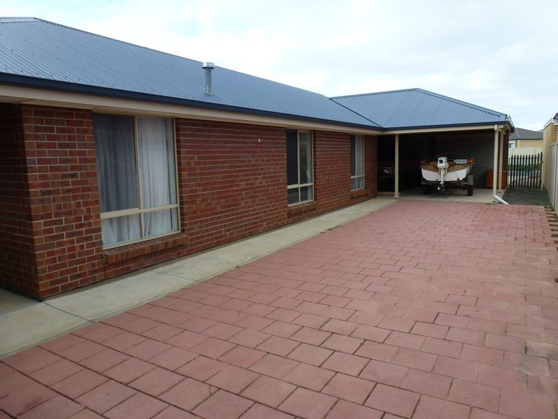 32 Seahaven Way, Aldinga Beach SA 5173