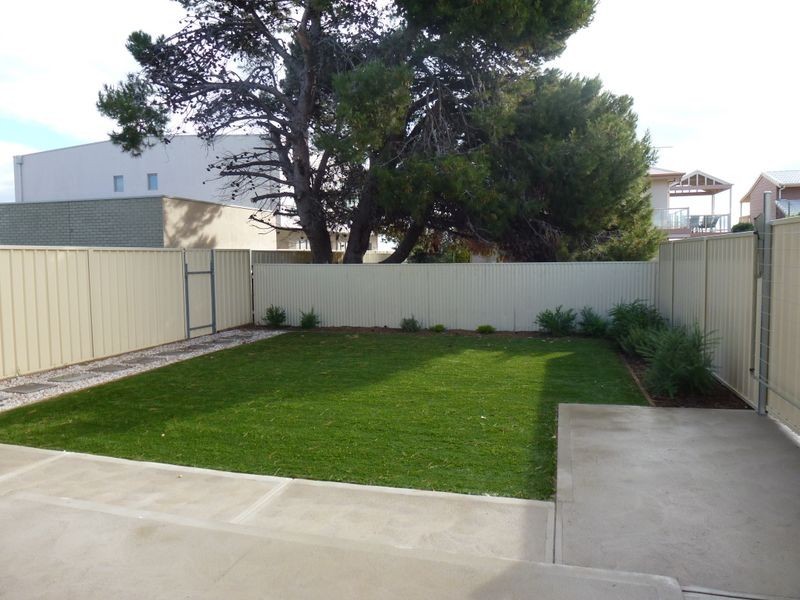 11 Harvey Crescent, Aldinga Beach SA 5173