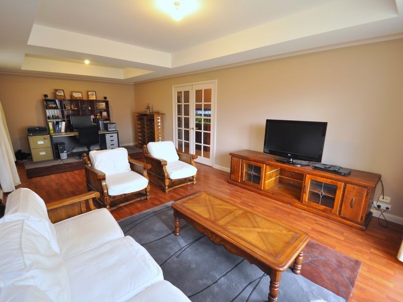 28 Harvey Crescent, Aldinga Beach SA 5173