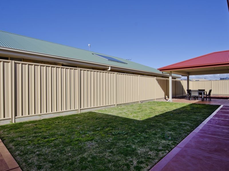 28 Basin Street, Aldinga Beach SA 5173