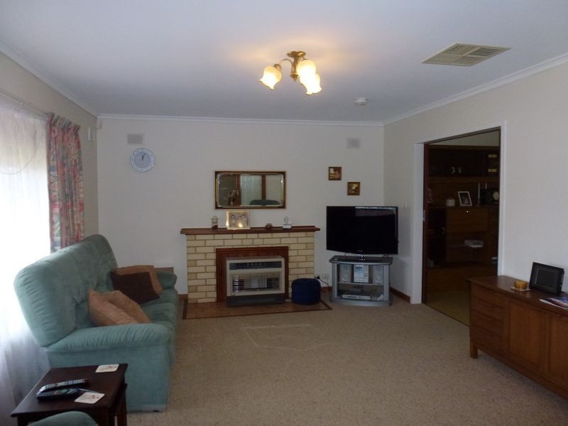 3 Croser Avenue, Aldinga Beach SA 5173
