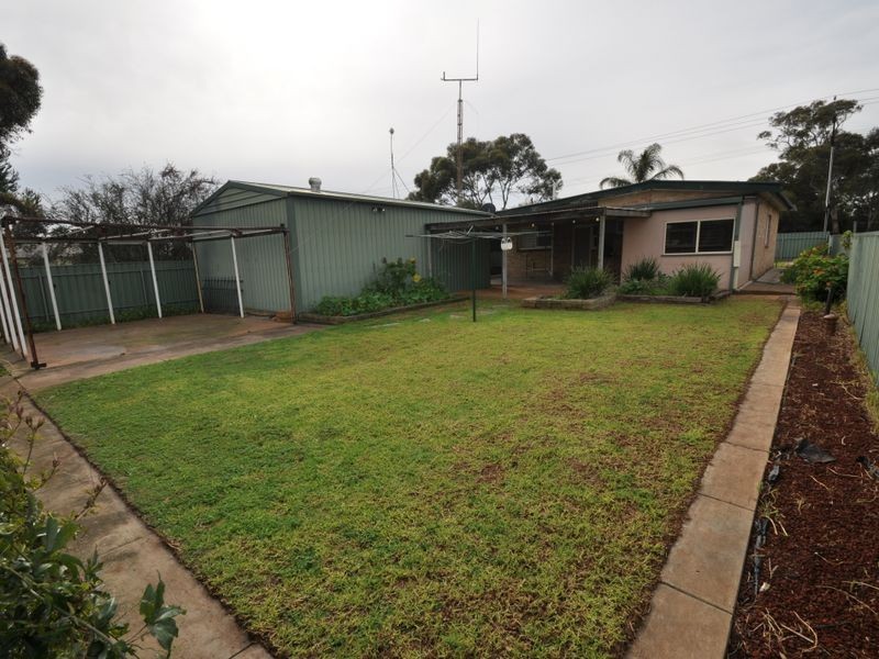 8 Storey Avenue, Aldinga Beach SA 5173