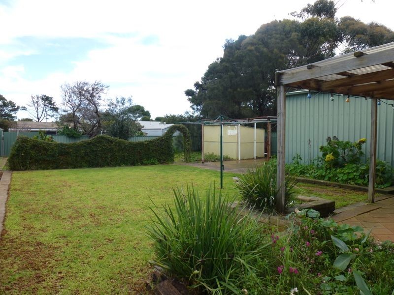 8 Storey Avenue, Aldinga Beach SA 5173