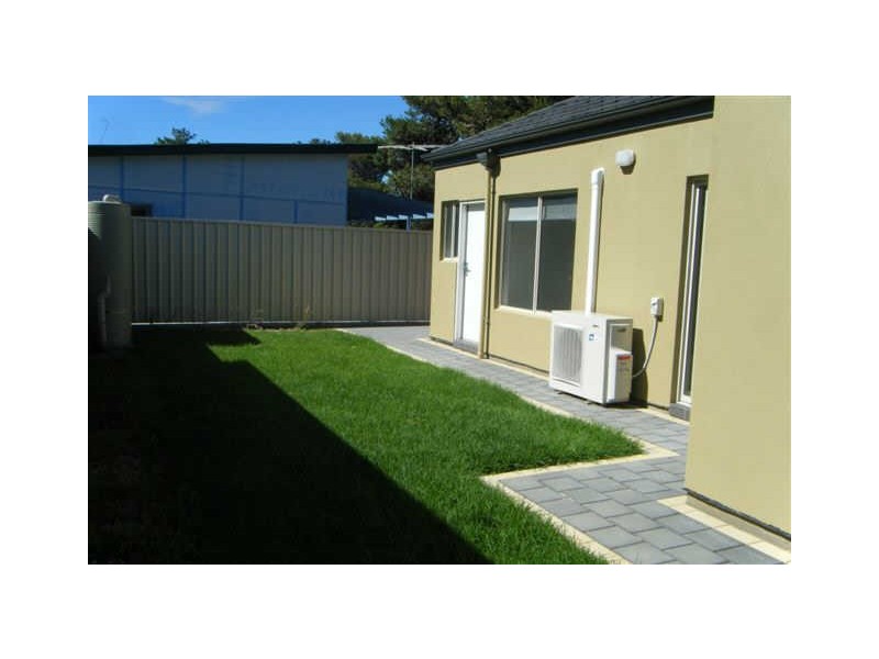 1/16 Whinnerah Avenue, Aldinga Beach SA 5173