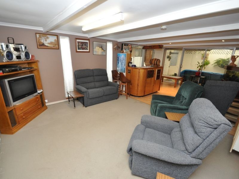 24 Stirling Crescent, Aldinga Beach SA 5173