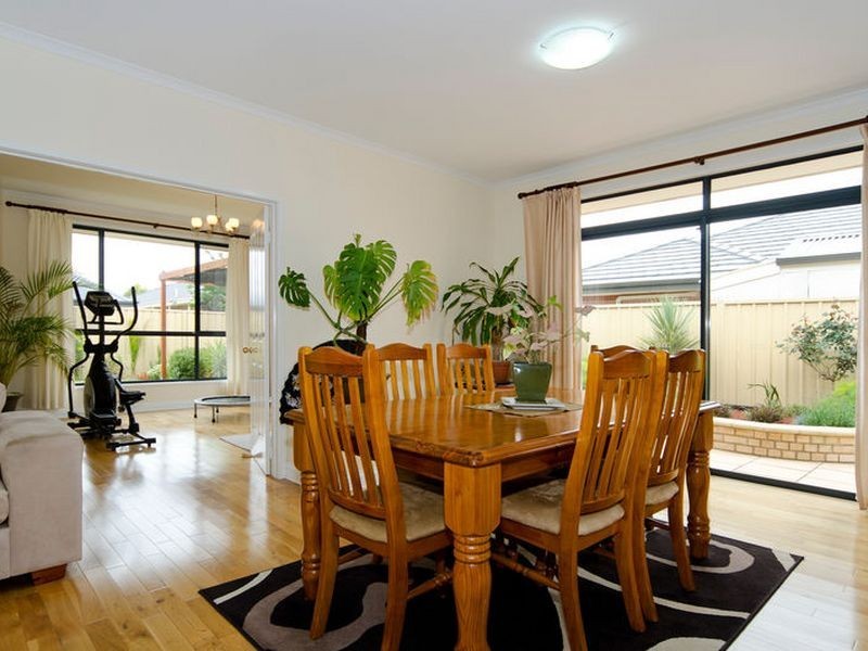 3 Polkinghorn Ave, Aldinga Beach SA 5173