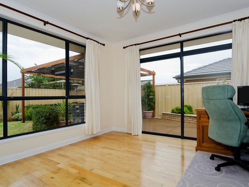 3 Polkinghorn Ave, Aldinga Beach SA 5173