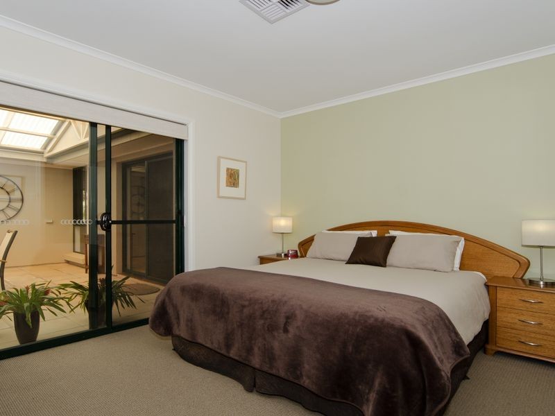 28 St. Peters Tce, Willunga SA 5172
