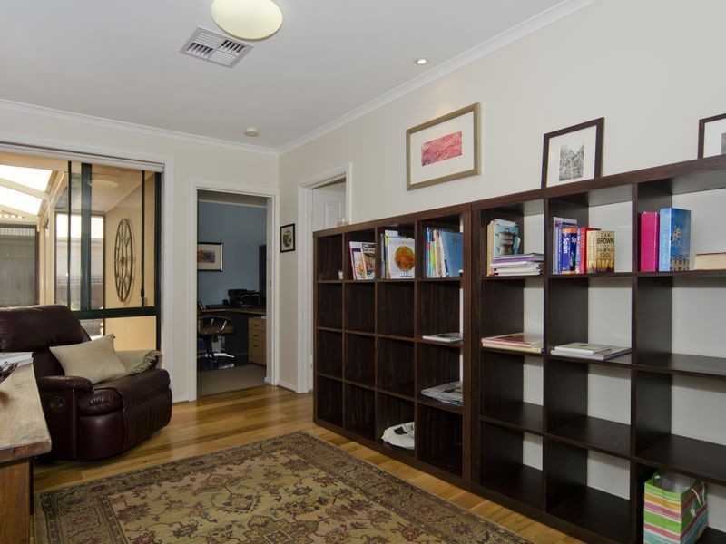 28 St. Peters Tce, Willunga SA 5172