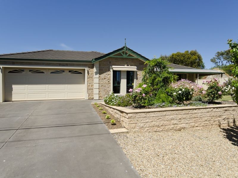 28 St. Peters Tce, Willunga SA 5172