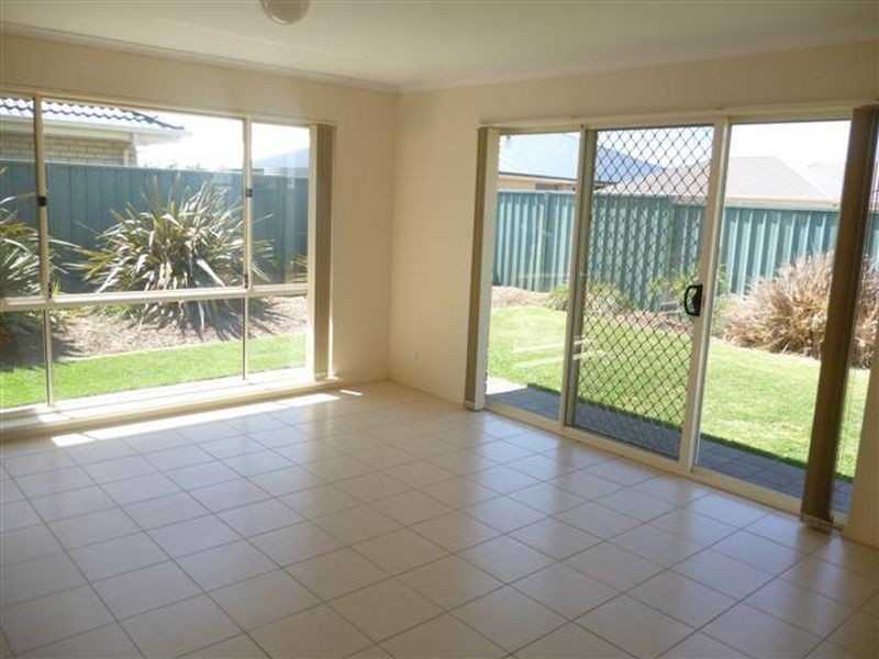 27 Tangerine Court, Aldinga Beach SA 5173