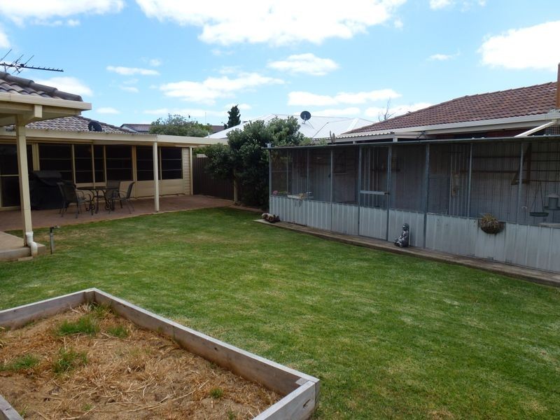 21 Harvey Crescent, Aldinga Beach SA 5173