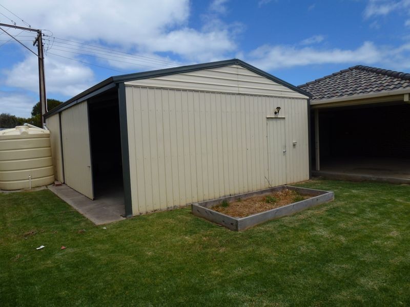 21 Harvey Crescent, Aldinga Beach SA 5173