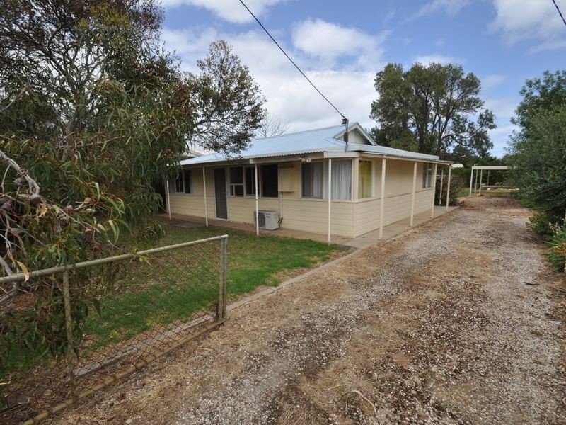 32 Whinnerah Avenue, Aldinga Beach SA 5173
