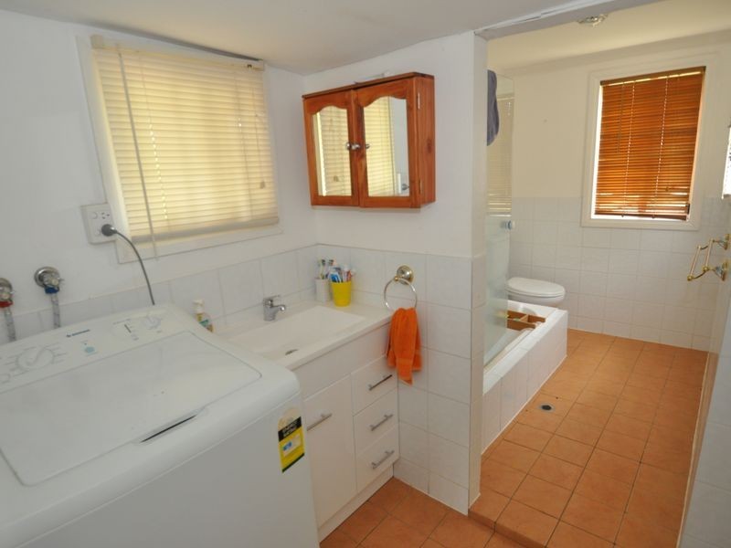 32 Whinnerah Avenue, Aldinga Beach SA 5173