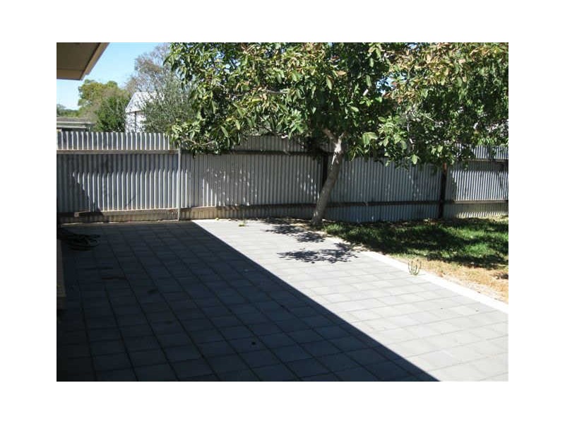2D Plymouth Street, Aldinga Beach SA 5173