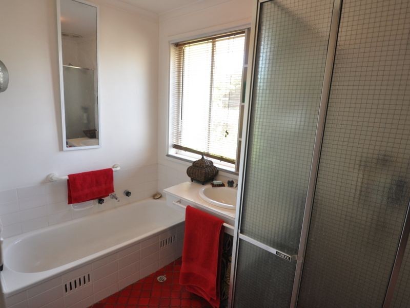 6 Irving Road, Aldinga Beach SA 5173