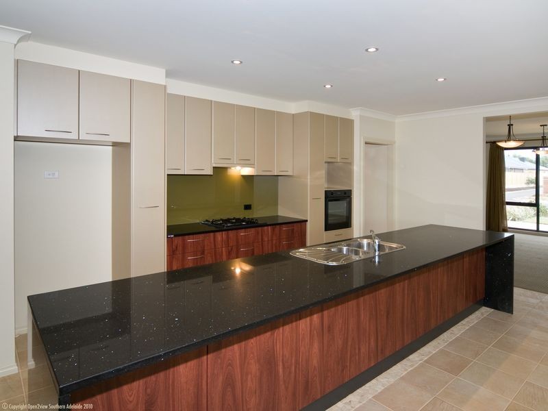 1 Nicholl Avenue, Aldinga Beach SA 5173