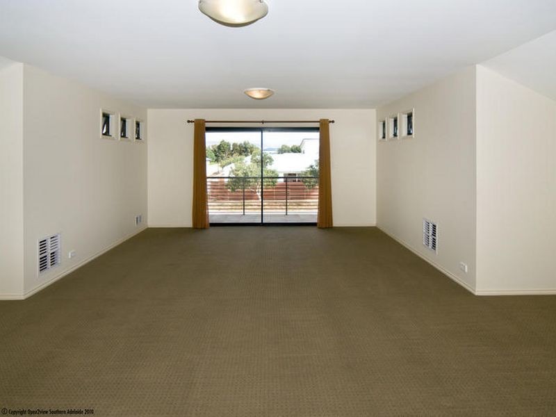 1 Nicholl Avenue, Aldinga Beach SA 5173