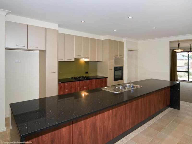 1 Nicholl Avenue, Aldinga Beach SA 5173