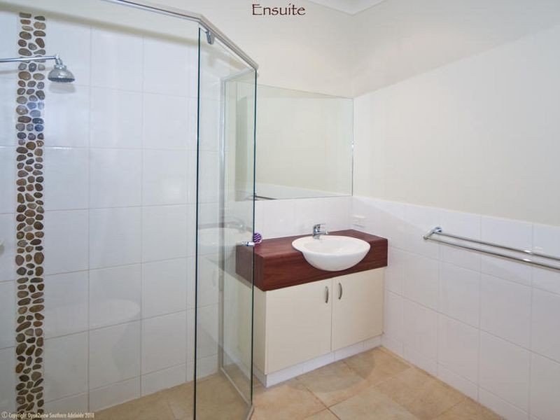 1 Nicholl Avenue, Aldinga Beach SA 5173