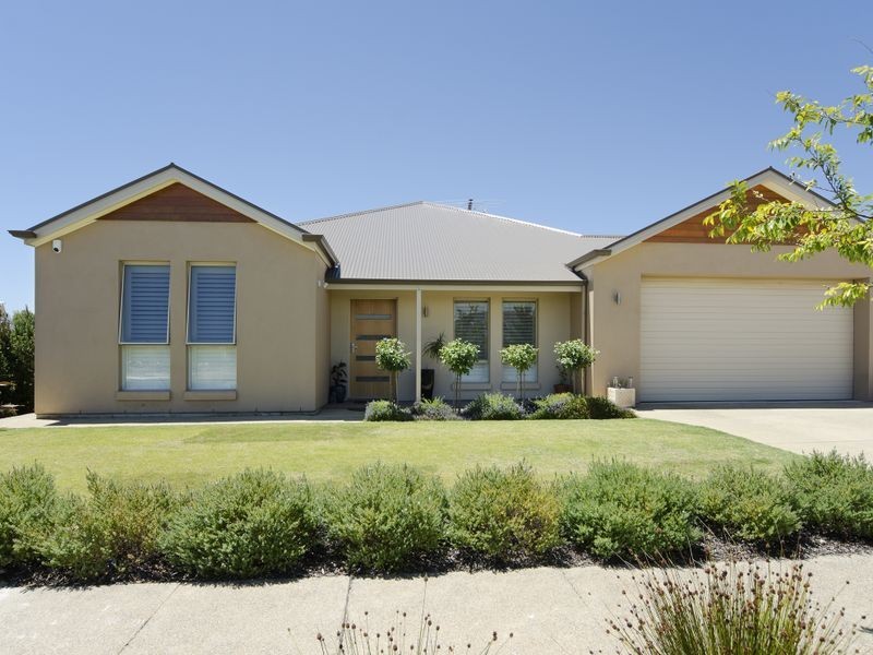 17 Wild Orchid Avenue, Aldinga Beach SA 5173