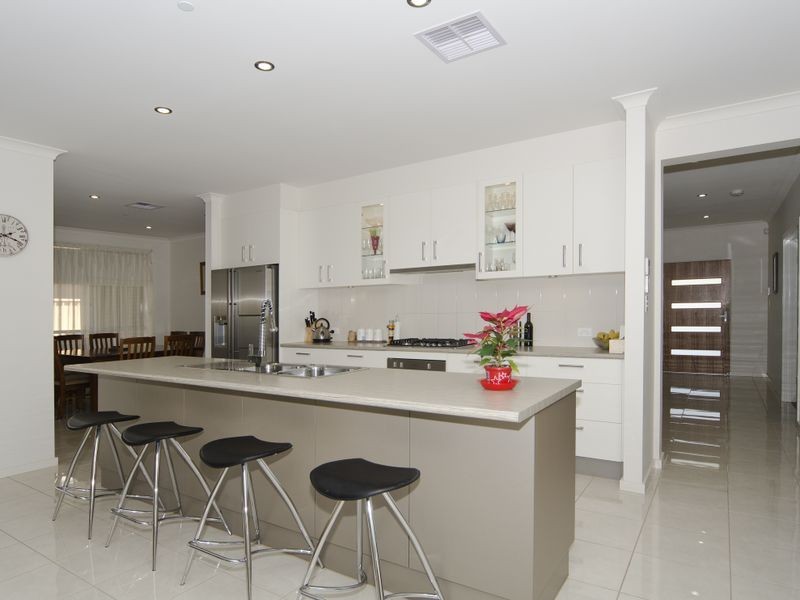 17 Wild Orchid Avenue, Aldinga Beach SA 5173